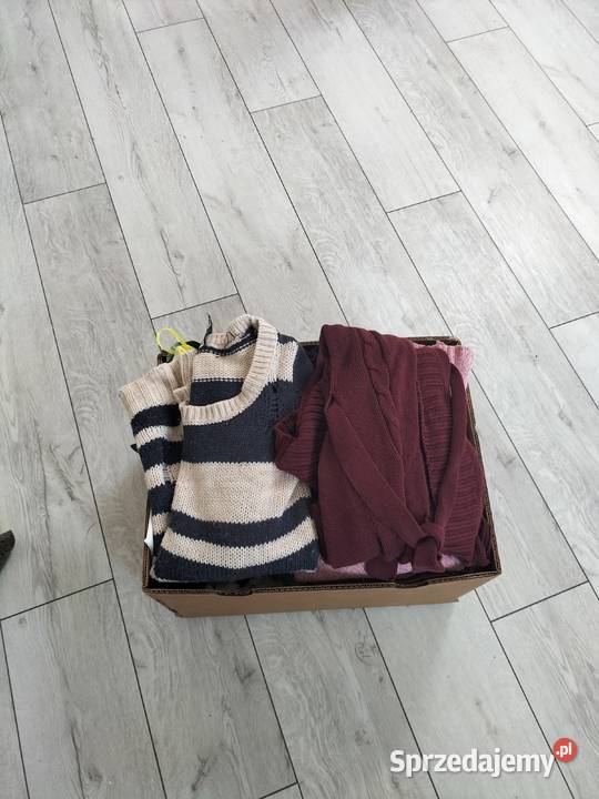 karton ciuchów Rozmiar 38(M) pomorskie Sztum sprzedam