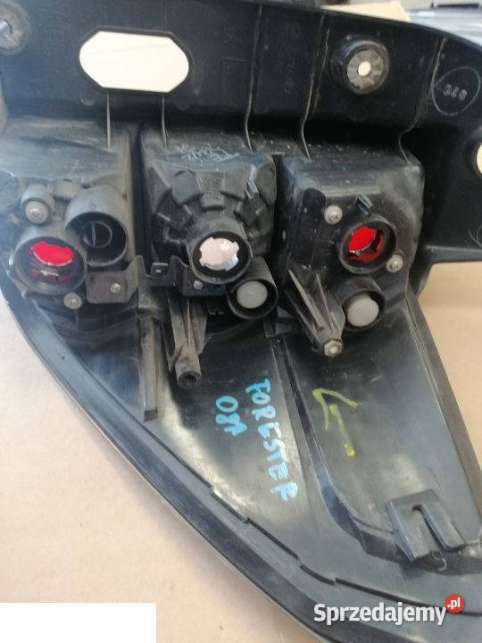 SUBARU FORESTER 2009 LIFT LAMPA LEWY TYŁ STAN Kozubszczyzna sprzedam