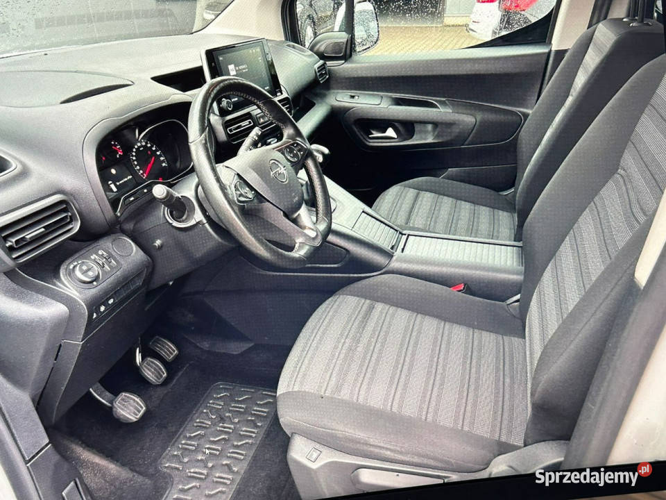 Opel Combo 15D Maxi 2021r Rampa PFRON 105000km Majdan Sieniawski