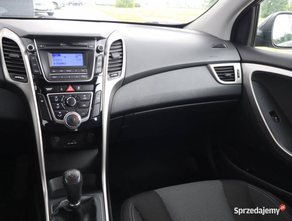 Hyundai i30 14 CVVT elektryczne szyby sprzedam