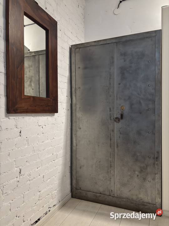 Piękna szafa stalowa loft śląskie Bytom
