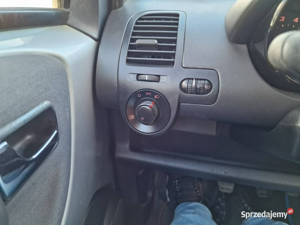 Seat Arosa 14 Benzyna 60 Alu 15 Opony Wielosezon centralny zamek Słupsk sprzedam