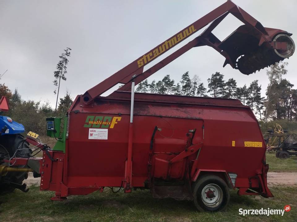 Wóz paszowy paszowóz strautmann Brusy