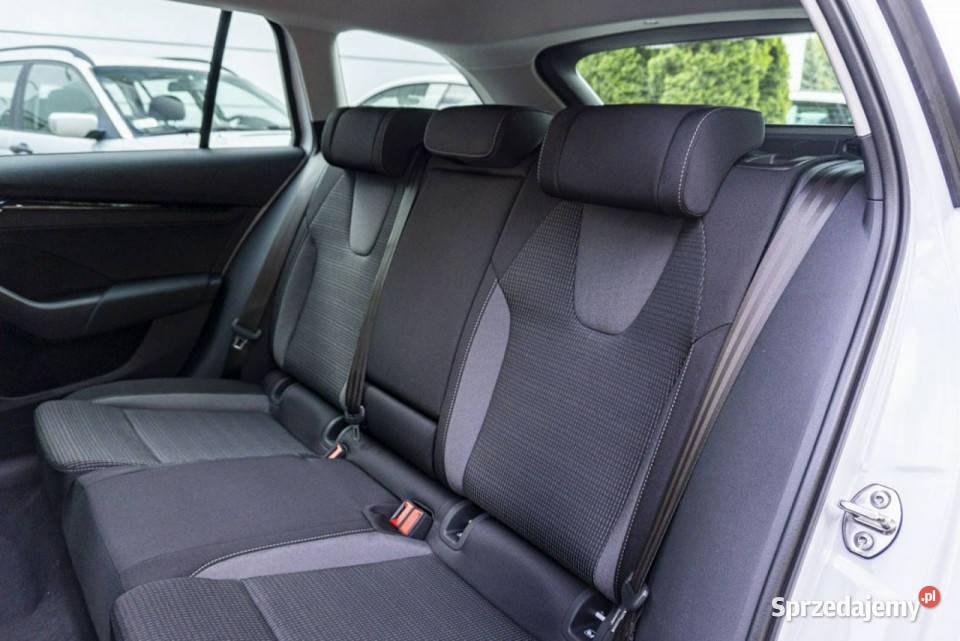 koda Octavia Combi Drive Essence 20 TDI 150 DSG łódzkie Łódź sprzedam