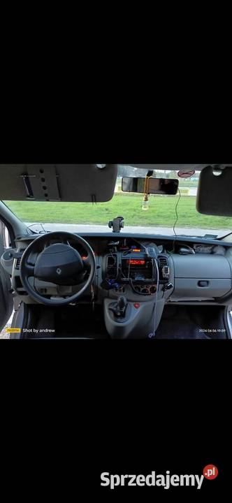 Renault Trafic nieuszkodzony