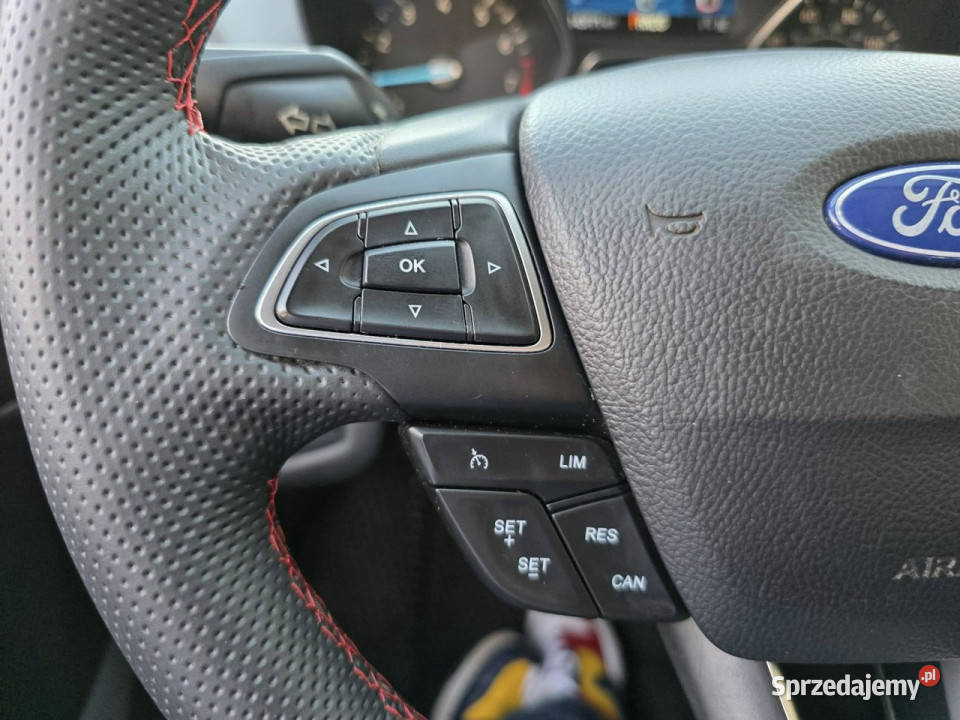 Ford Kuga 15 EcoBoost 182 Automat Klimatyzacja relingi dachowe Słupsk