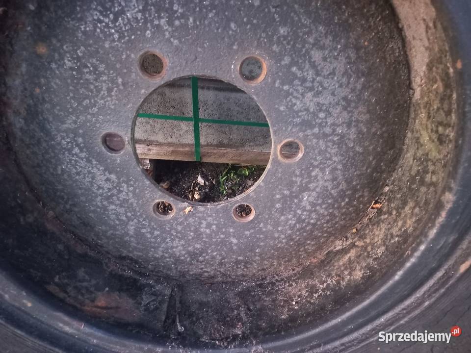 Koła 825 R20 przyczepa D46 D47 D732 Sanok nieuszkodzony Przykona