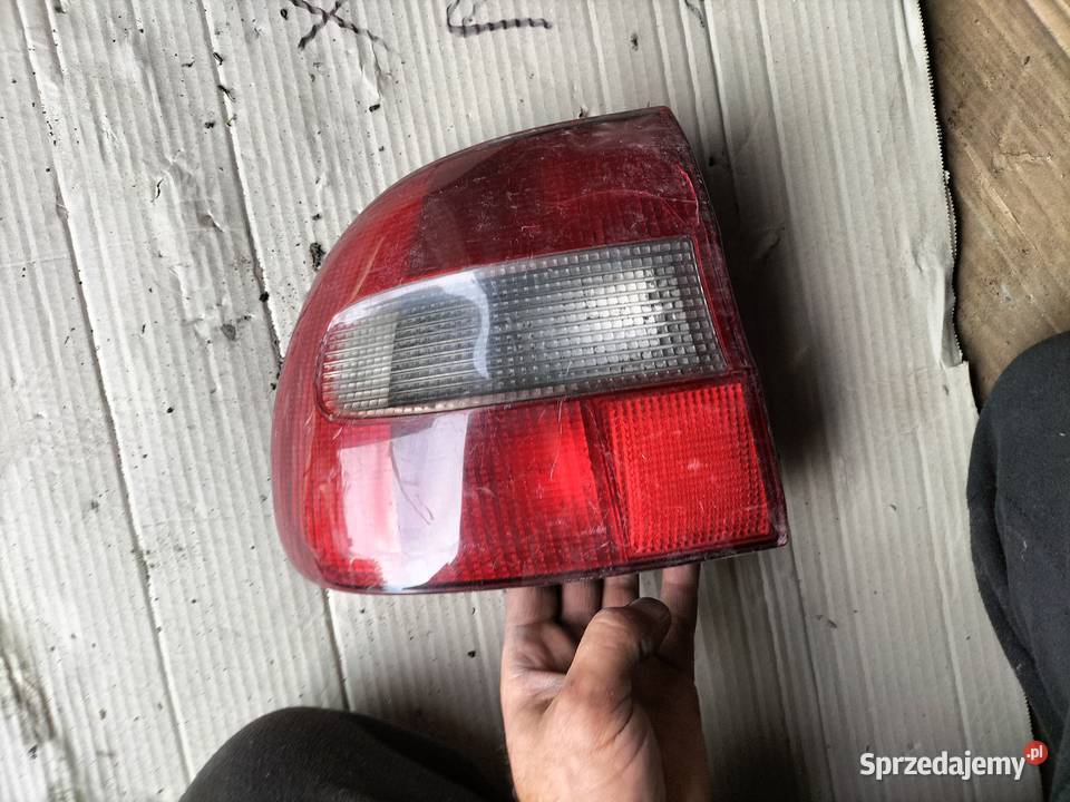 LAMPA TYŁ TYLNA LEWA REFLEKTOR VOLVO V40 V 40 Lewe Kamień-Kolonia sprzedam