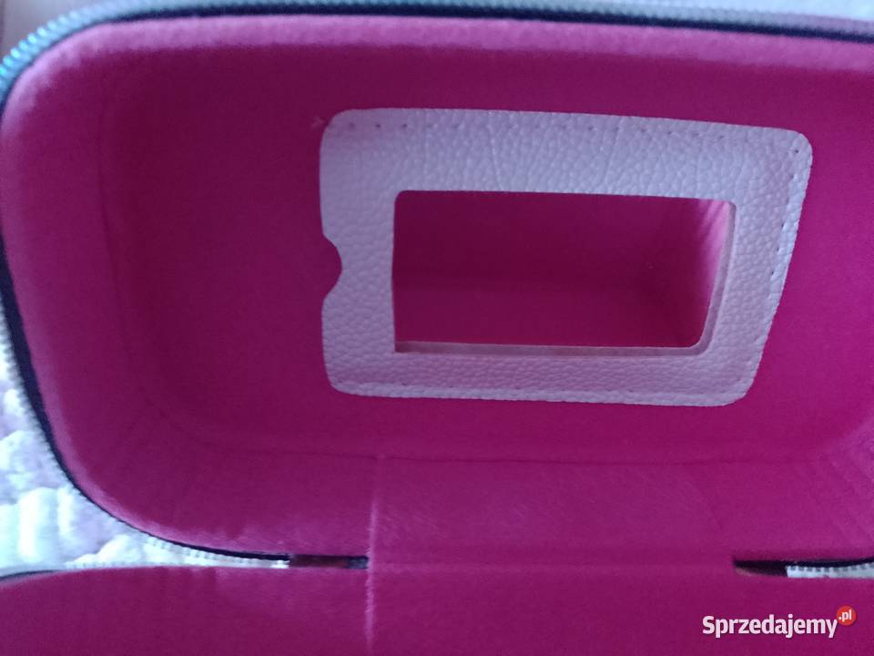 Hiszpański kuferek na biżuterię kosmetyczka z Moda i Styl Kraków