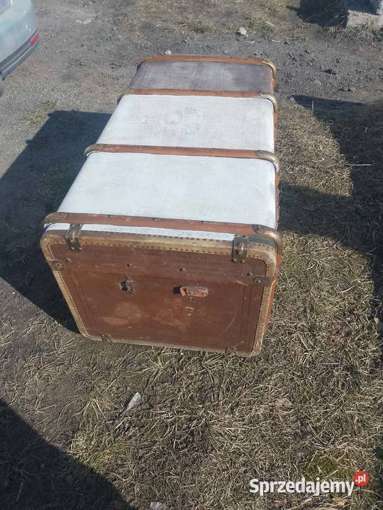 stary duzy kufer skrzynia zabytek antyk dolnośląskie Legnica