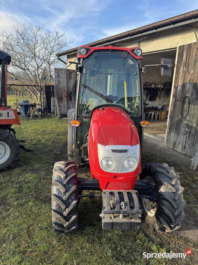 ciagnik sadowniczy Mccormick X230 stan łódzkie Lipce Reymontowskie