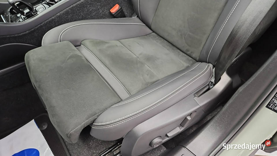 Volvo XC 40 T5 PlugIn Hybrid Plus Dark Z Volvo Warszawa