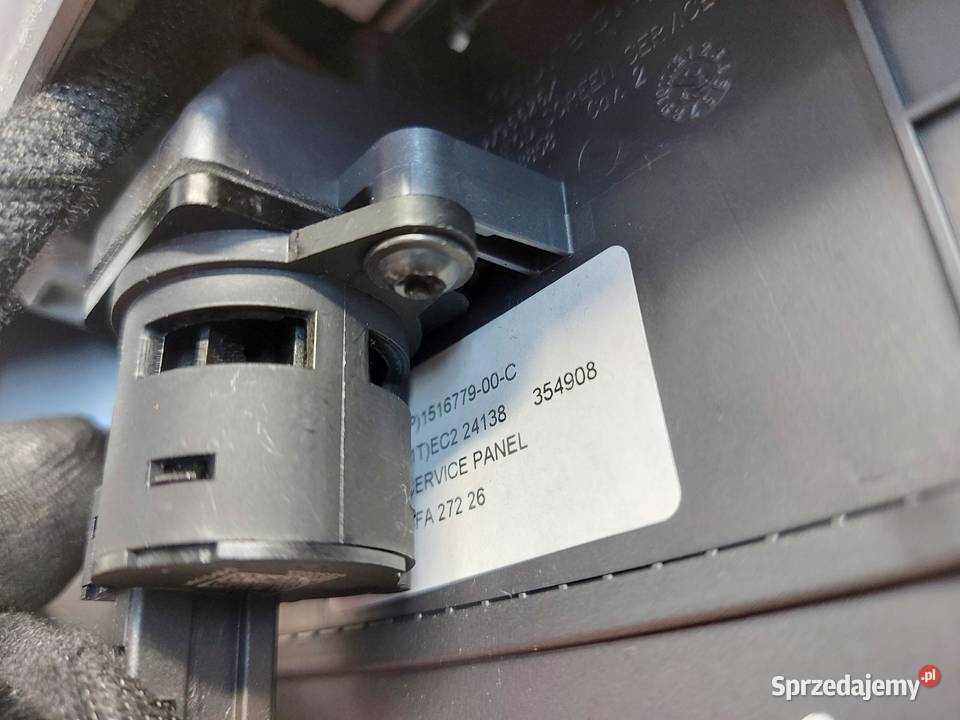 TESLA MODEL Y 2024r MONITOR WYŚWIETLACZ