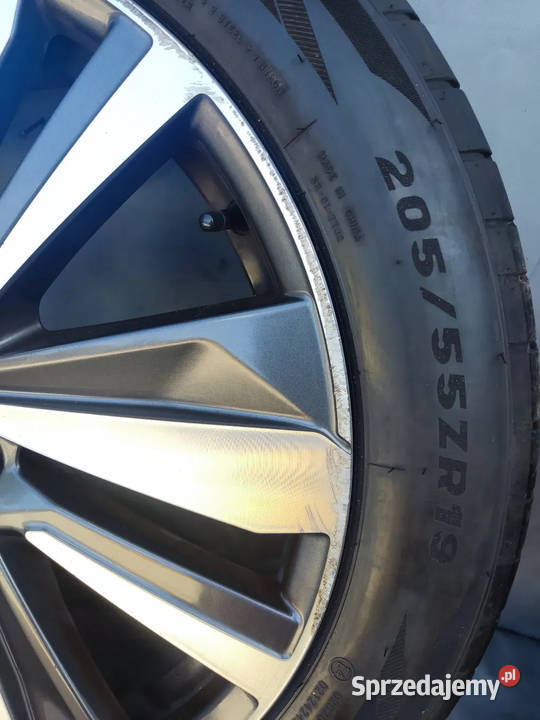Felgi Aluminiowe Peugeot 19 3008 5008 5x108 Radom