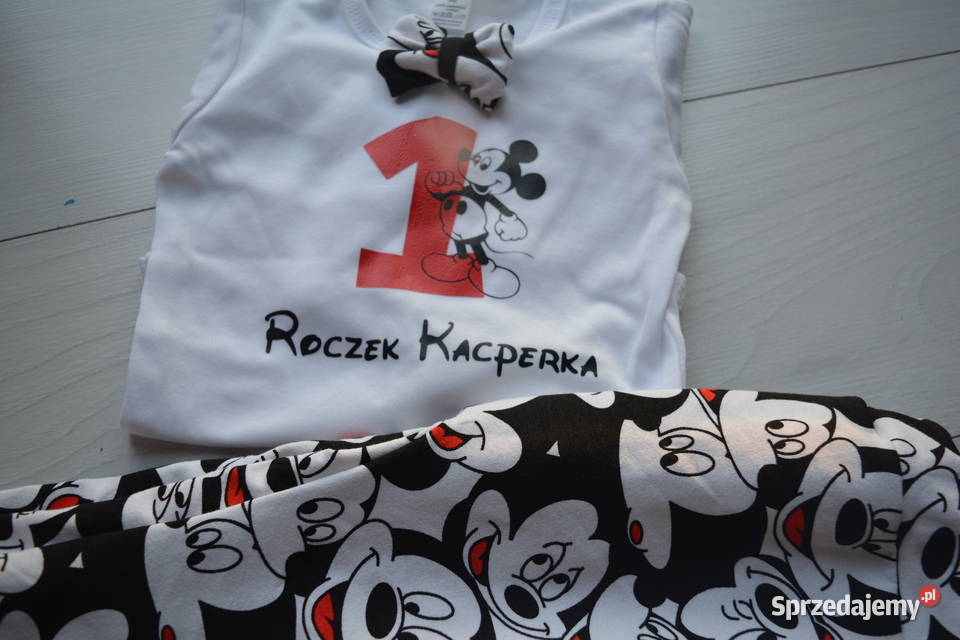 Komplet na roczek chłopiec czerwony