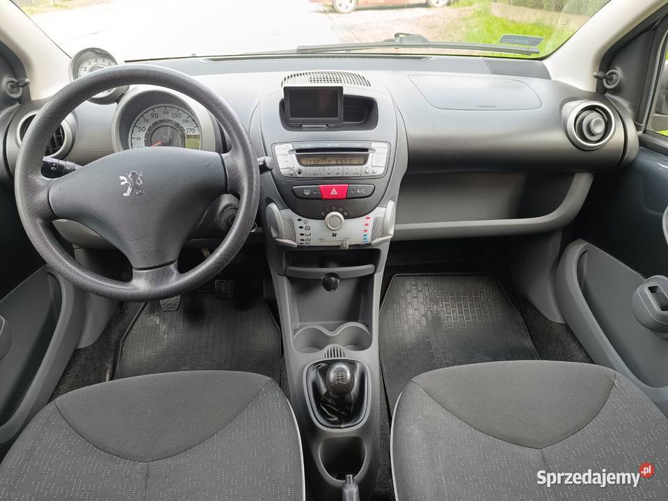 Peugeot 107 5d klimatyzacja 88000 przebiegu szary Marki