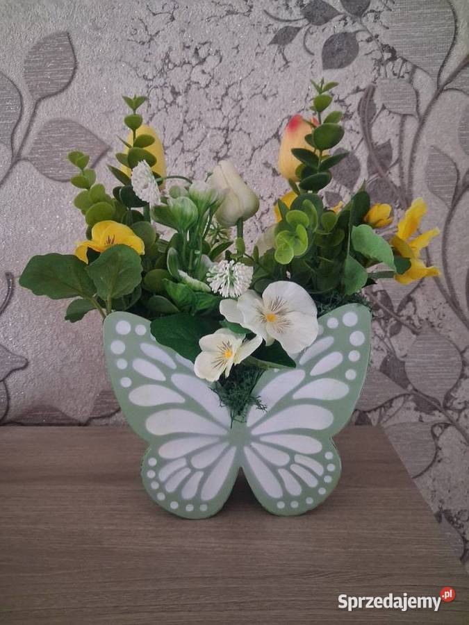 Motylek kompozycja kwiatowa wielokolorowy