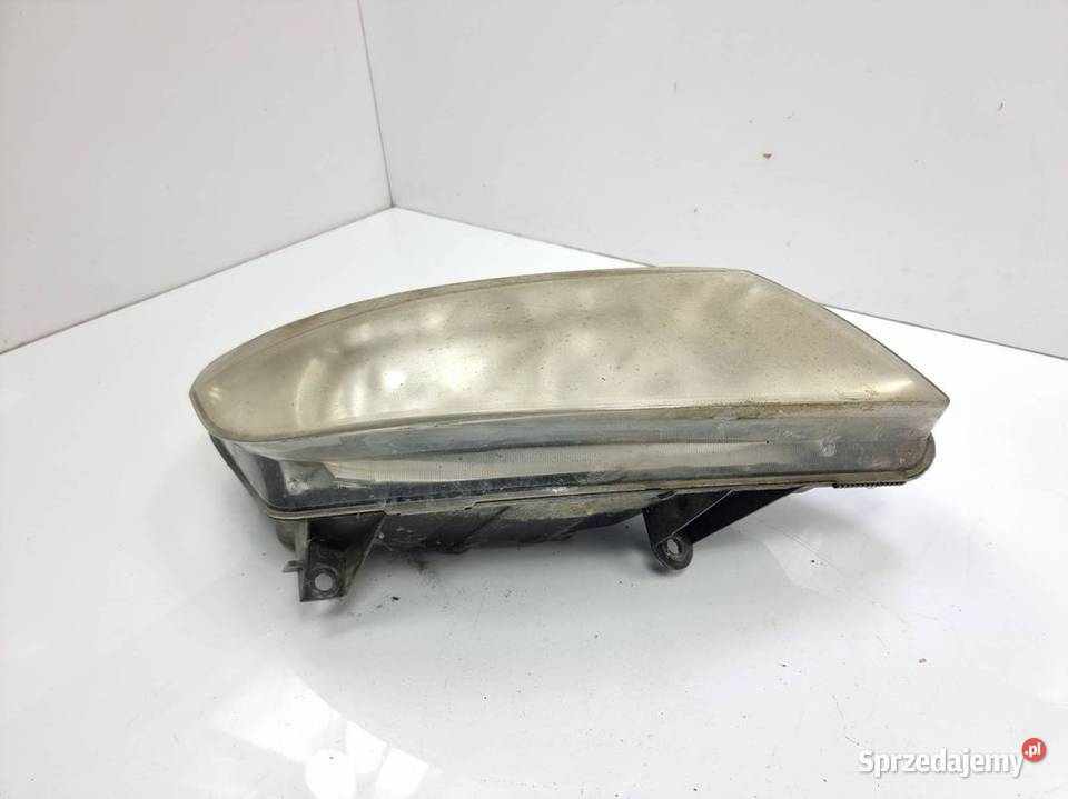 LAMPA PRAWA PRZÓD RENAULT MEGANE SCENIC II osobowe Pozostałe Lipno