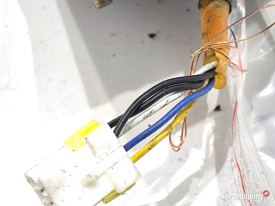 LUSTERKO PRAWY MITSUBISHI LANCER VII Kombi 0013