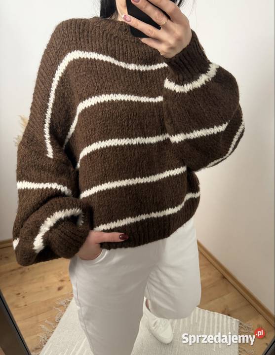 Cieplutki damski miękki sweter brązowy w białe Ostrzeszów