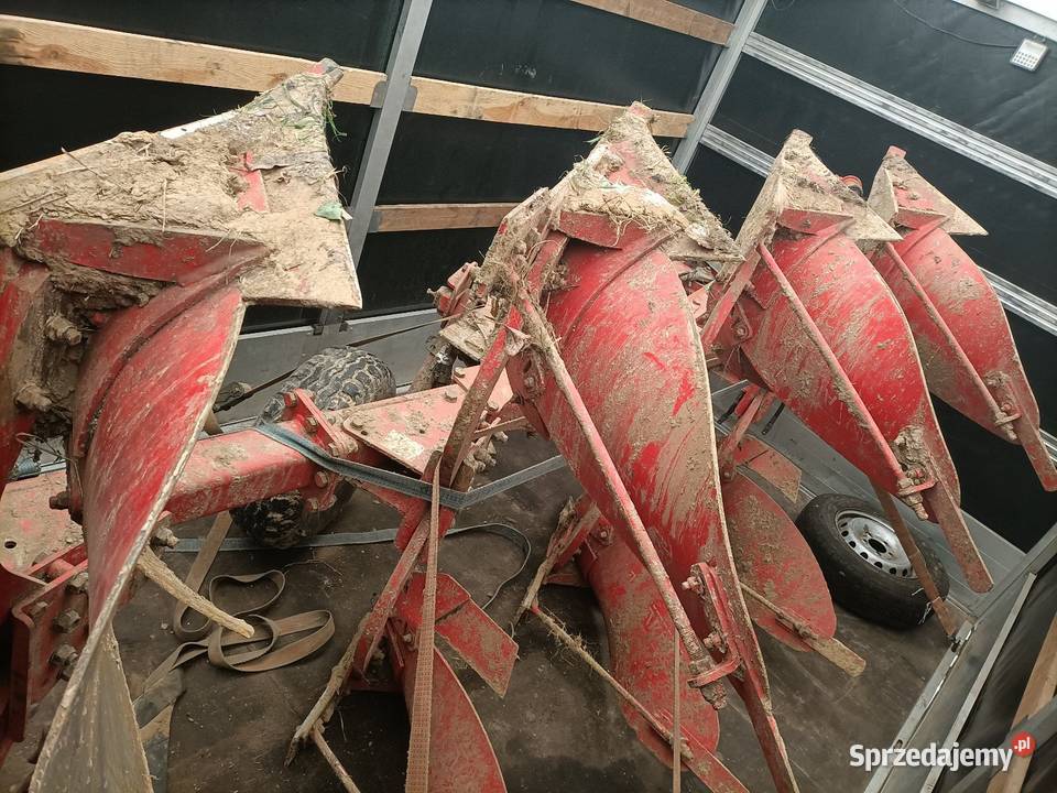 Pług obrotowy Akpil 80 4 skibowy 31 nieuszkodzony Maszyny rolnicze Michałów sprzedam