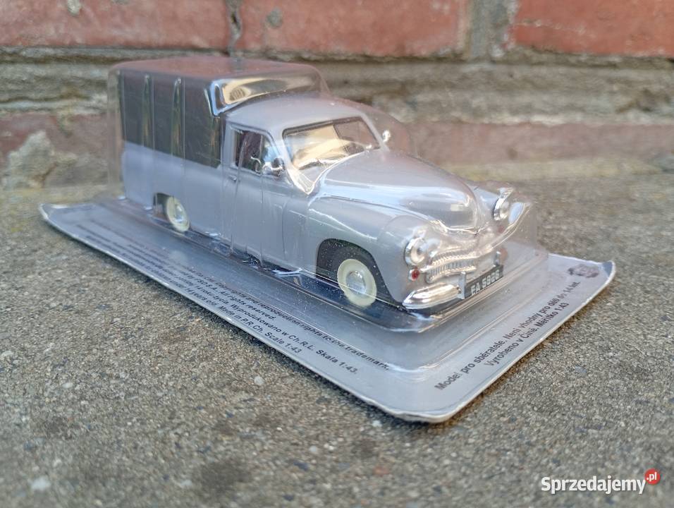 WARSZAWA 200 PICKUP model kolekcja 143 kultowe
