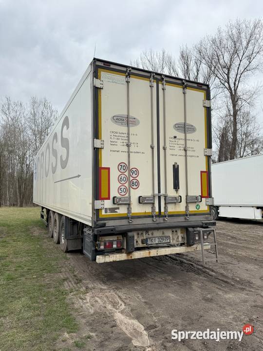 Syndyk sprzeda naczepę ciężarową marki Krone Krone Chłodnie izotermy Kraków