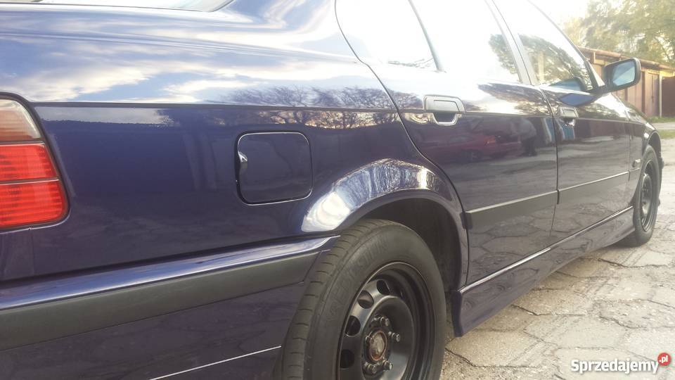 Sprzedam zamienie bmw e36 sedan Czytaj opis mazowieckie Radom