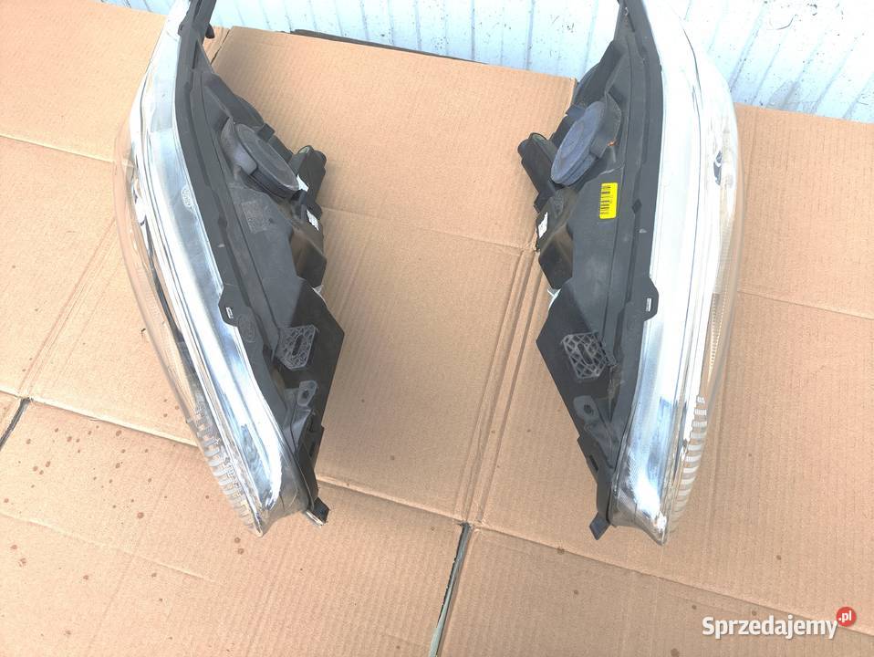FORD FIESTA MK7 LIFT SOCZEWKA LED LAMPA PRZÓD Lampy przednie Wałcz