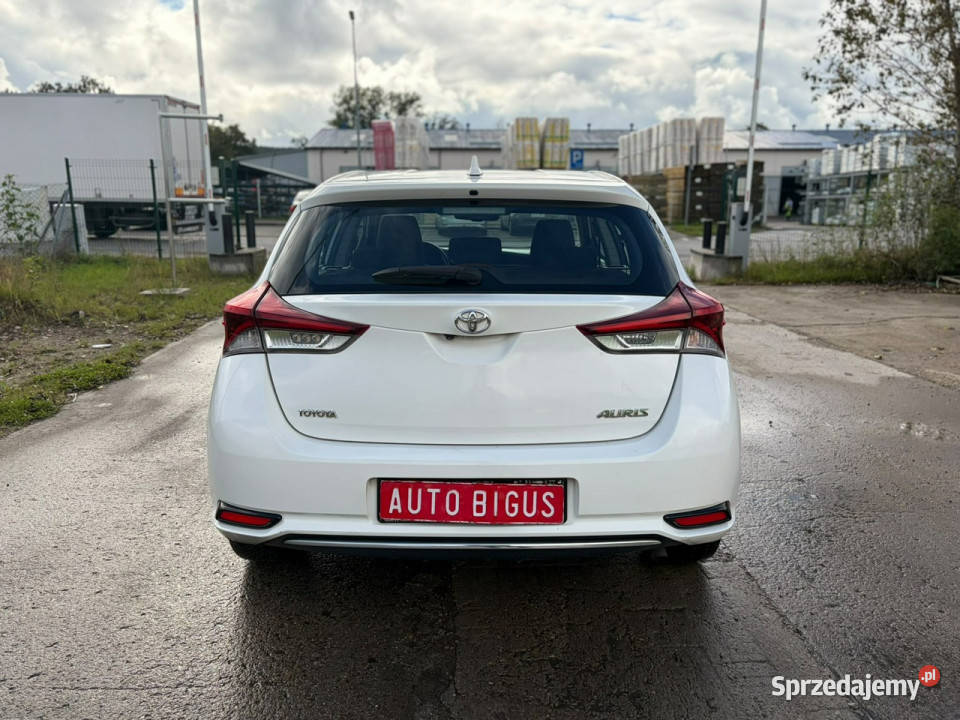 Toyota Auris ledy duza navi kamera cofania II Auris pomorskie