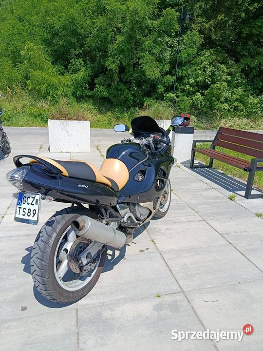 Suzuki gsxf 600 metalic Mosiny