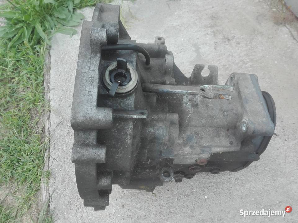 Skrzynia biegów volkswagen polo 14 16V 2000 Rok produkcji 2000 Ryki