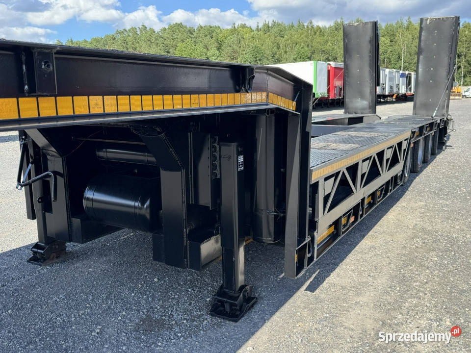 niskopodwoziowa Bodex 4 osiowa NN4J Widełki