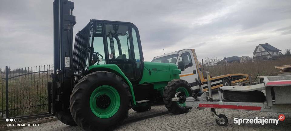 wózek widłowy TERENOWY JCB 926