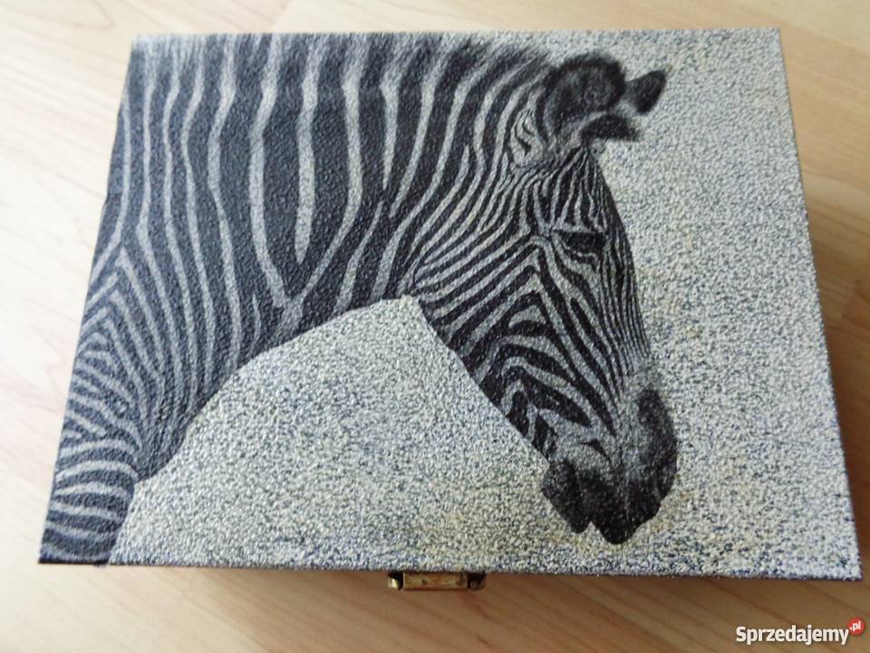 Drewniana ozdobna ZEBRA skrzyneczka na skarby Warszawa