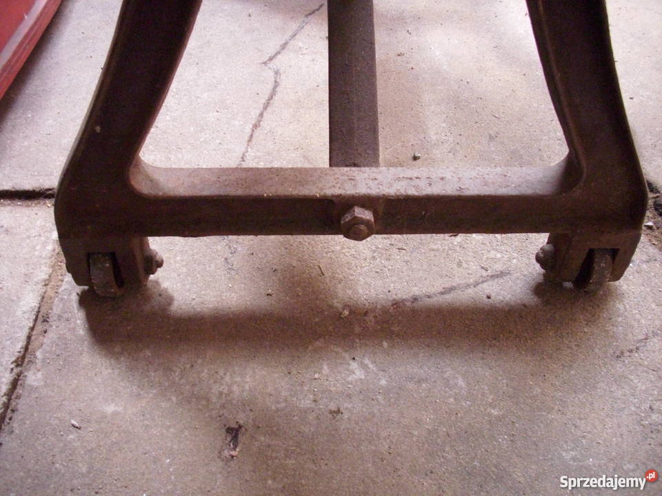 Przedwojenny masywny magielPiękna ozdoba Barlinek