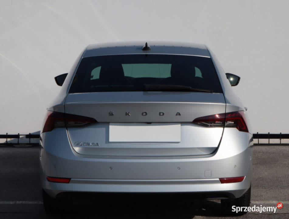 Skoda Octavia 15 TSI sprzedam