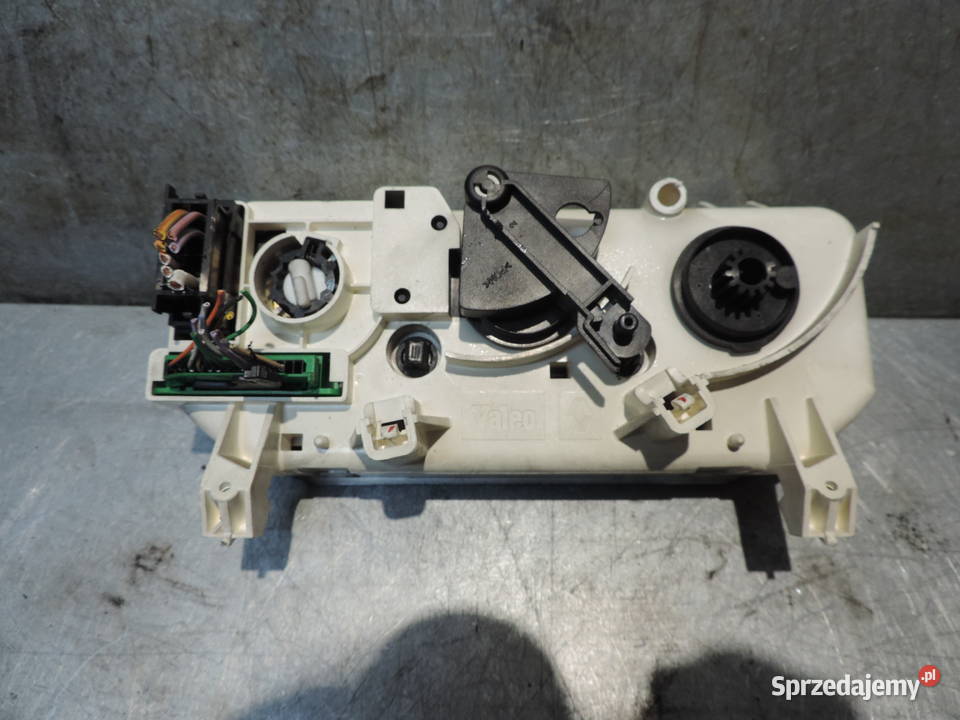 PANEL STEROWANIA NAWIEWU RENAULT CLIO 2 Części samochodowe Nowy Sącz