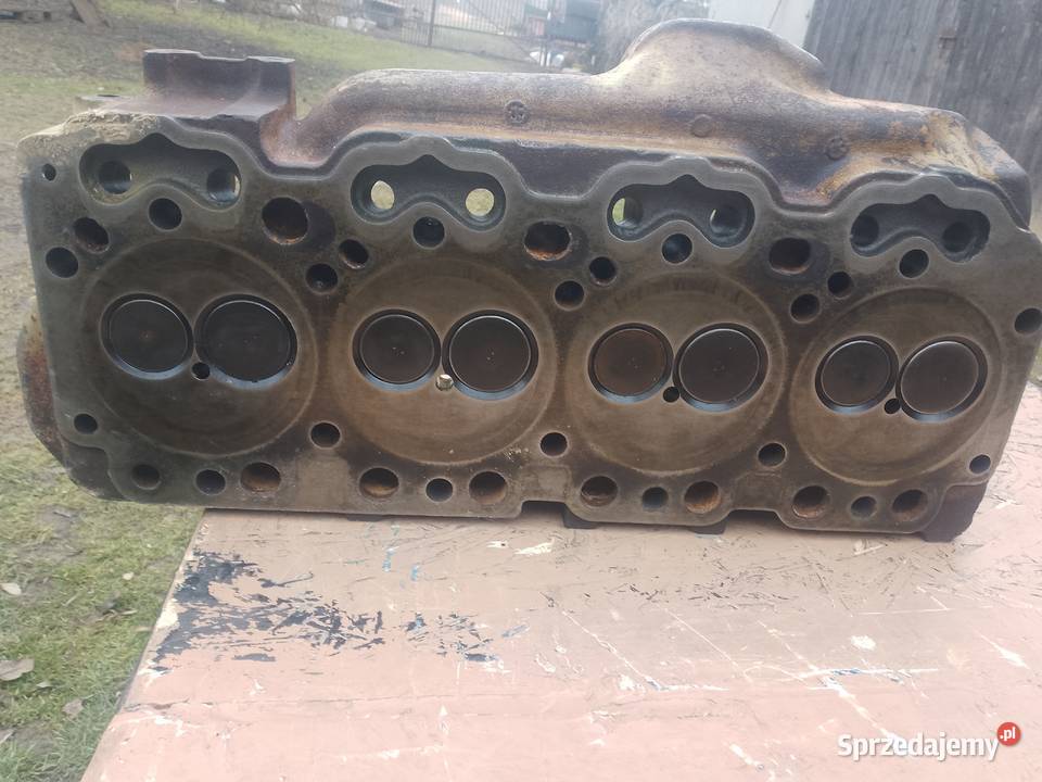 Głowica silnik perkins 4 cylindrowy Iwanowice Dworskie