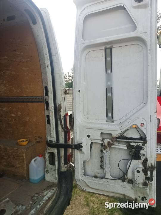 Uszkodzony Renault Master 2013r Borzęcin Duży sprzedam