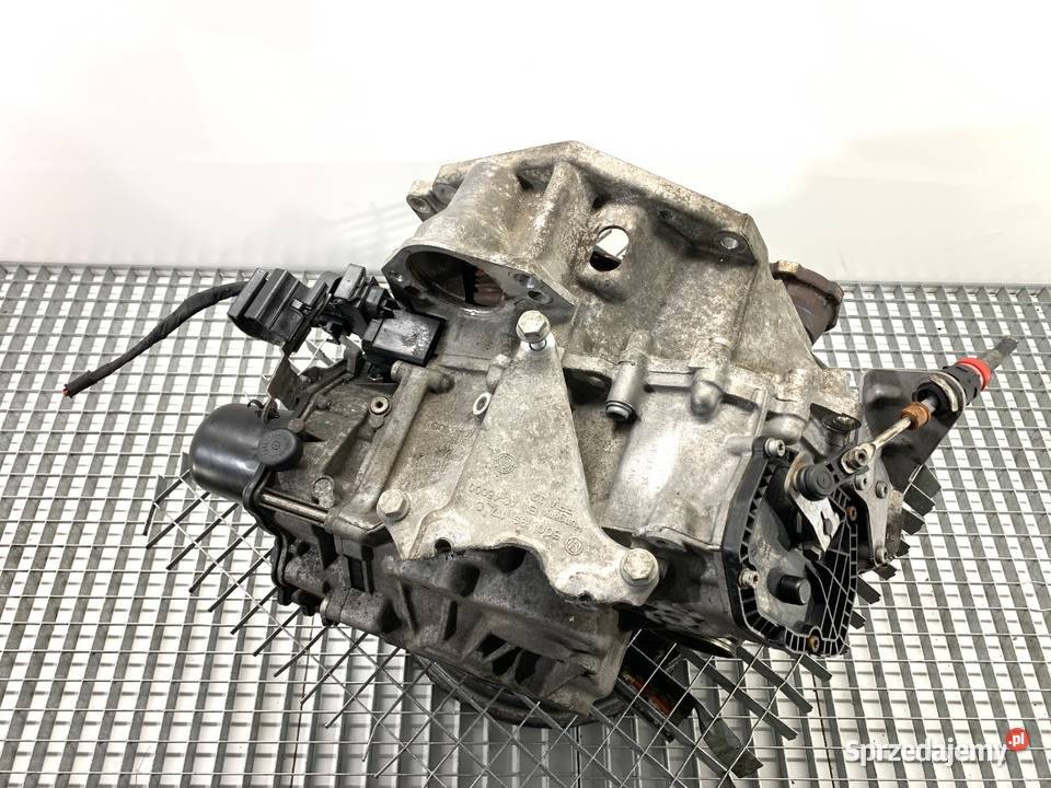 SKRZYNIA BIEGÓW VW TOURAN SMV 18 180