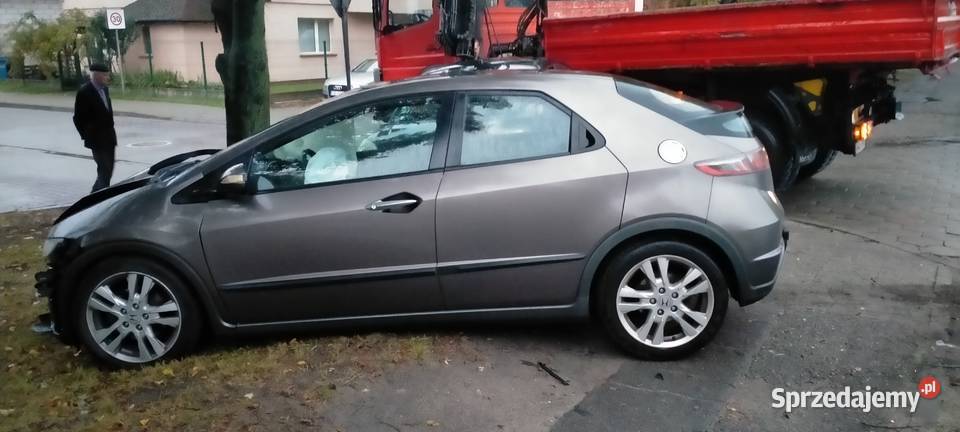 Honda Civic Ufo VIII 2011r 18LPG 140000 salon Rogoźno