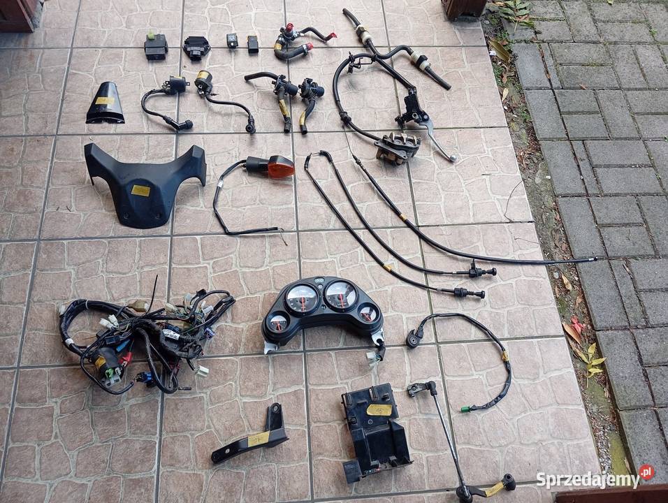 Części do motocykla Honda CBR 125 R Kikół sprzedam