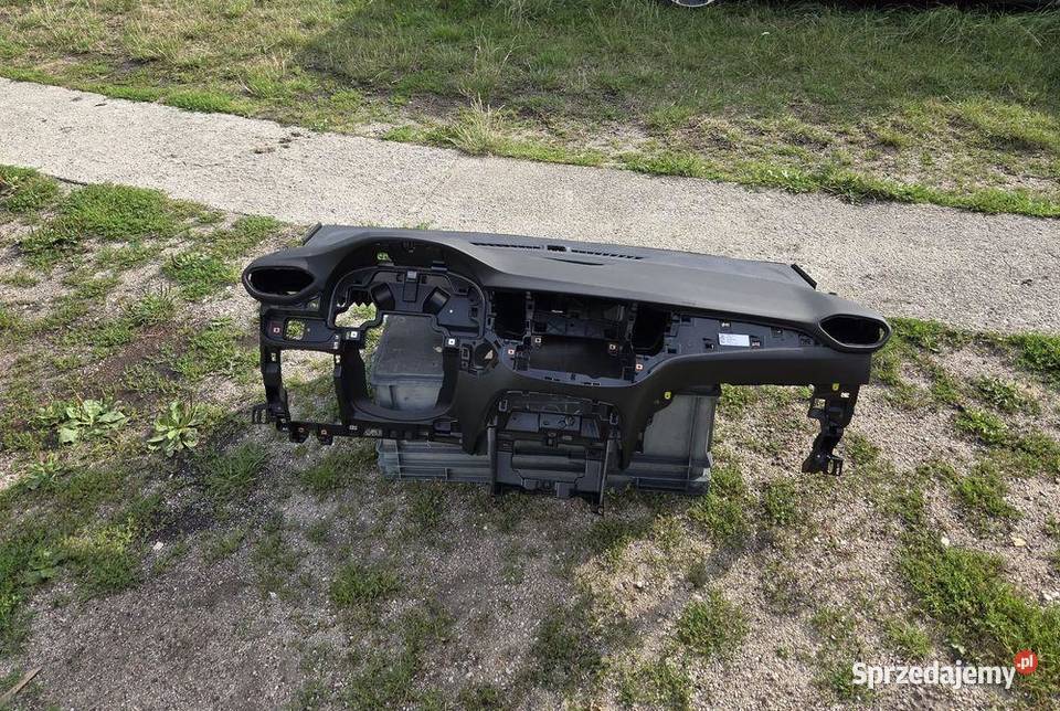 Kokpit konsola deska rozdzielcza Opel Crossland