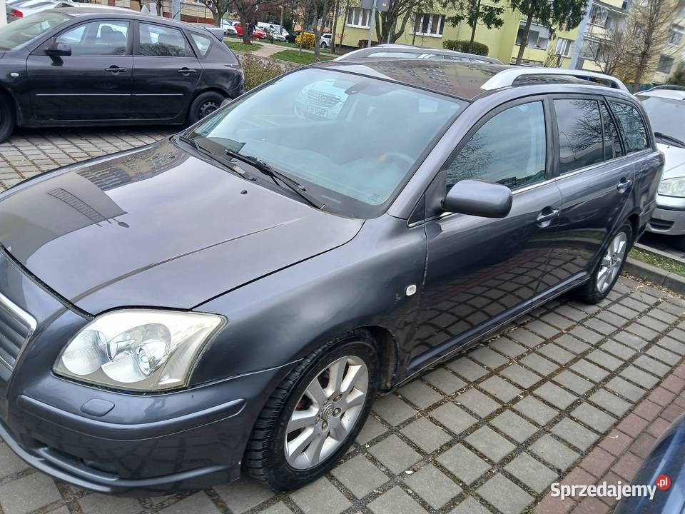 toyota avensis 200622disel 170 ZAMIANA