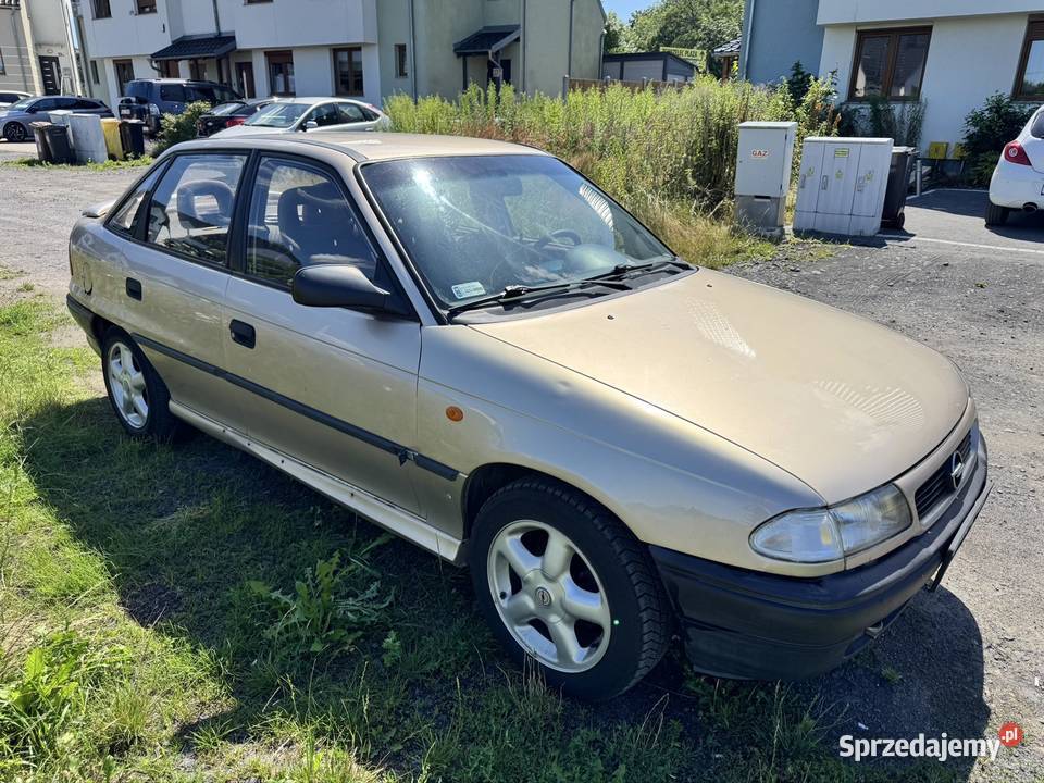 Opel Astra Classic 14 60 1999 127 000 Benzyna Zgorzelec sprzedam