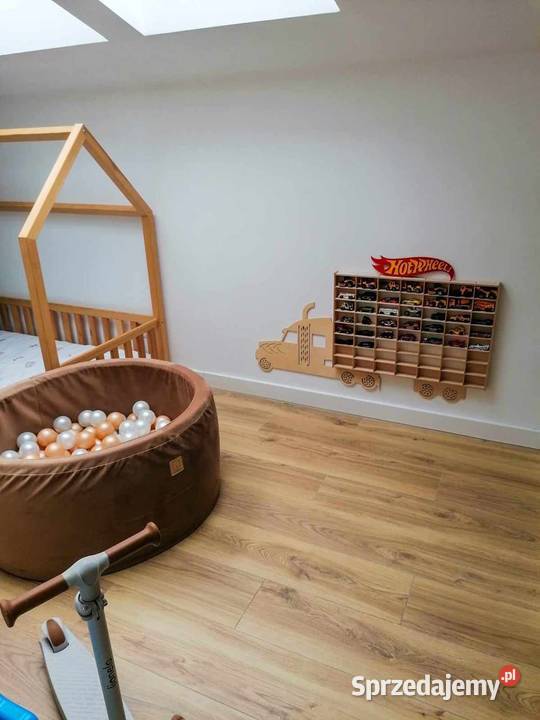 Półka regał półeczki na resorówki autka zabawki małopolskie Chomranice