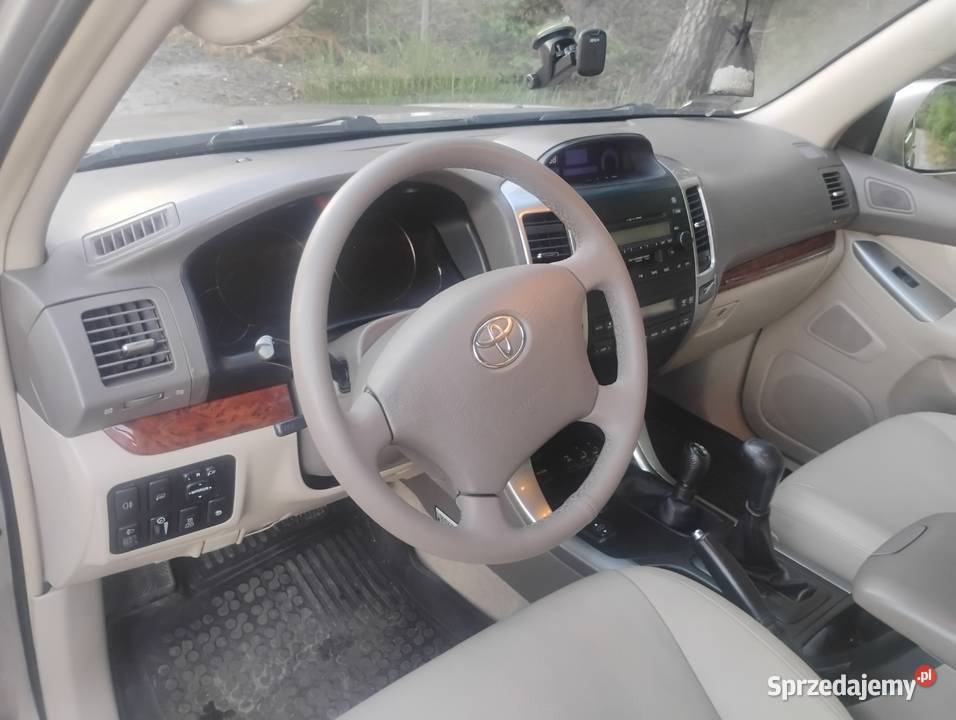 Toyota Land Cruiser j12 Grodziec