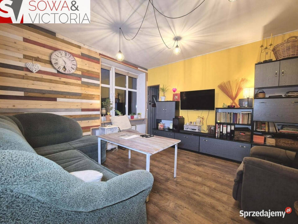 Mieszkanie z garderobą ogródkiem i garażem