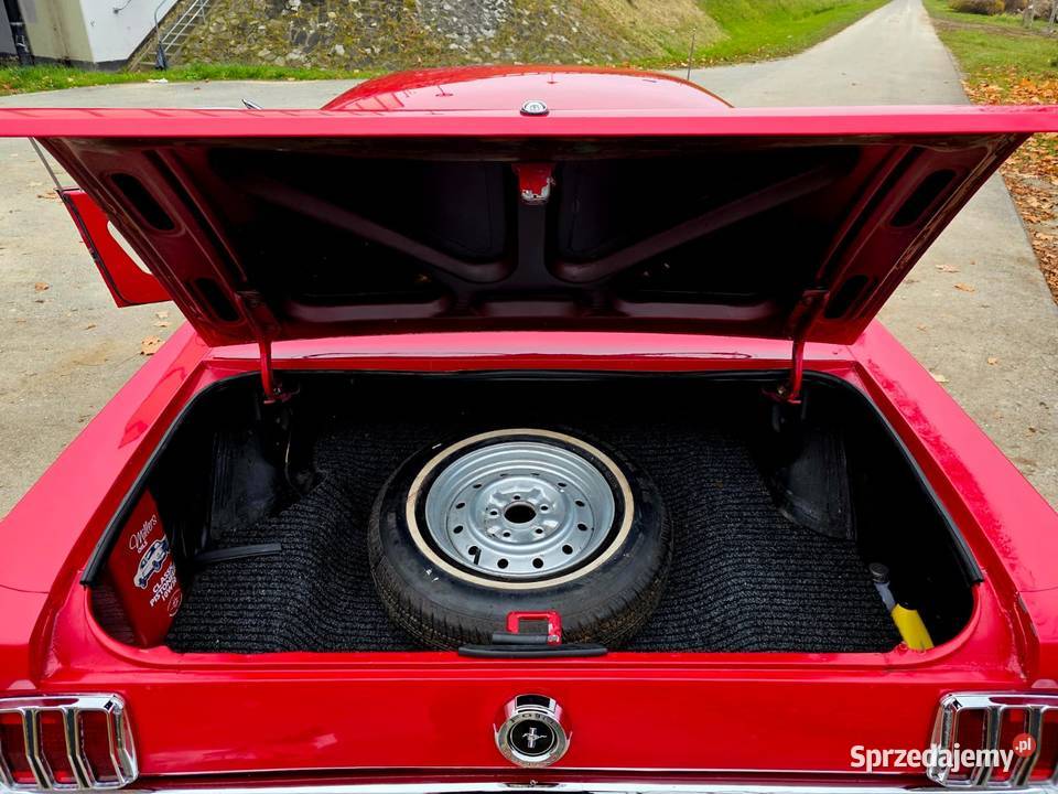 Ford Mustang 47 V8 1965r odrestaurowany